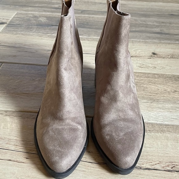 Nordstrom Ankled Heeled Boots - Picture 4 of 6